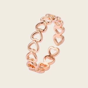 Rose Gold Cutout Hearts Ring